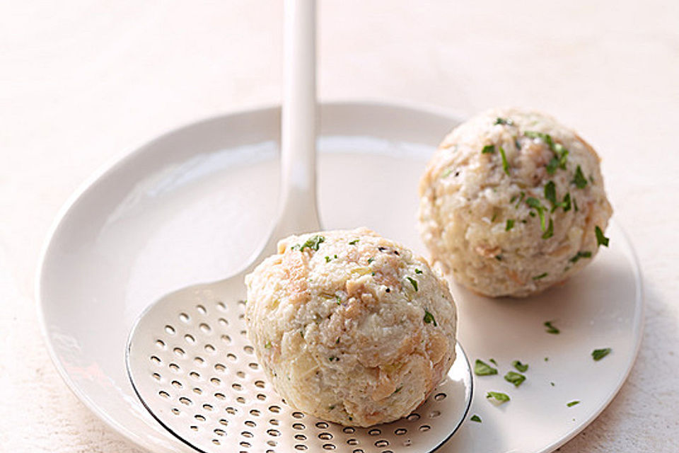 Alt-Wiener Semmelknödel