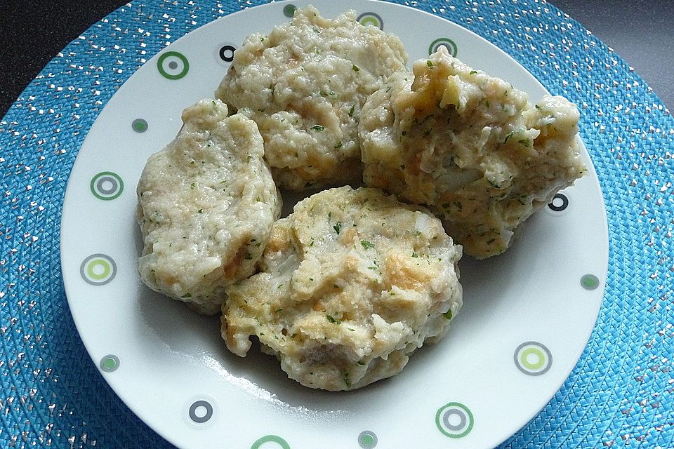 Alt-Wiener Semmelknödel