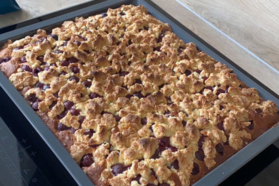 Kirschstreusel