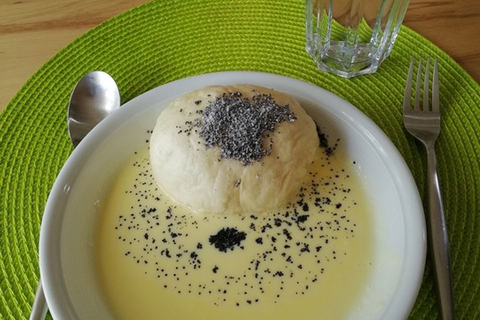 Germknödel mit Powidl