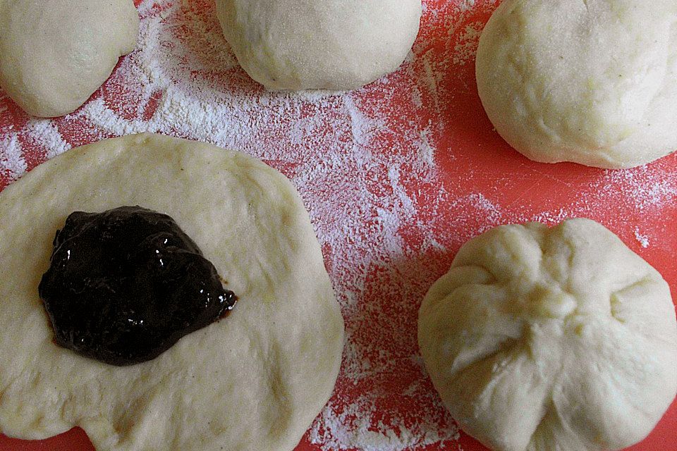 Germknödel mit Powidl