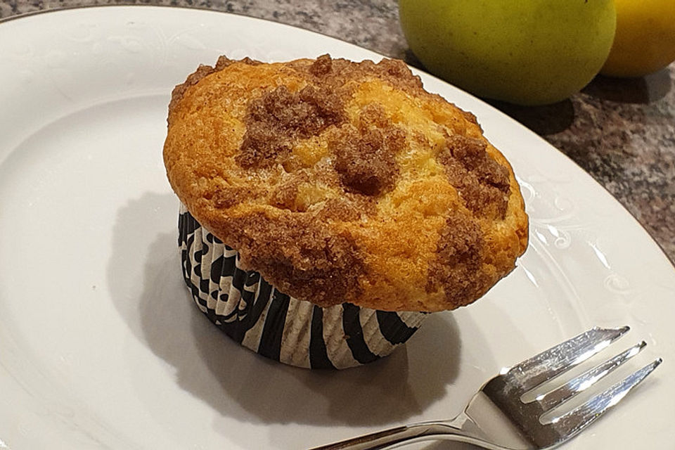 Apfelmuffins mit Zimtkruste