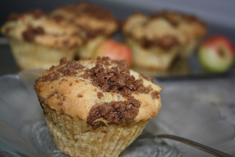 Apfelmuffins mit Zimtkruste