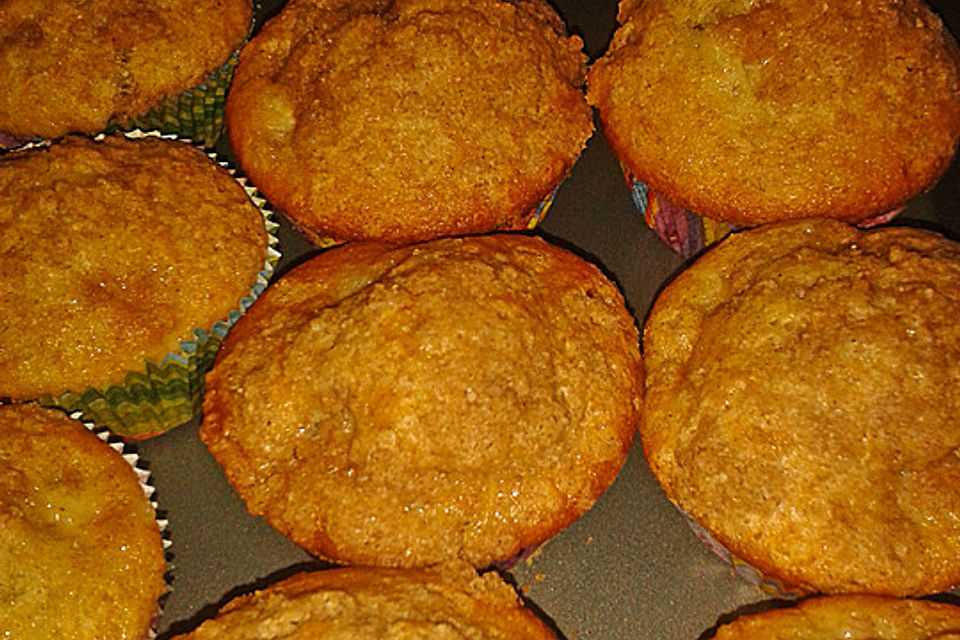 Apfelmuffins mit Zimtkruste