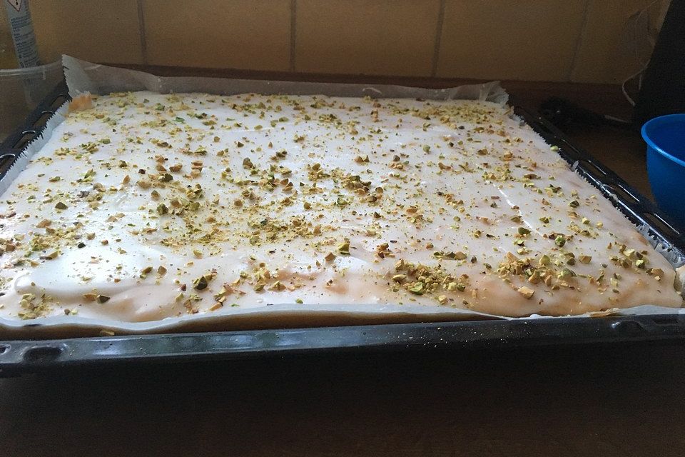 Saftiger Zitronenkuchen