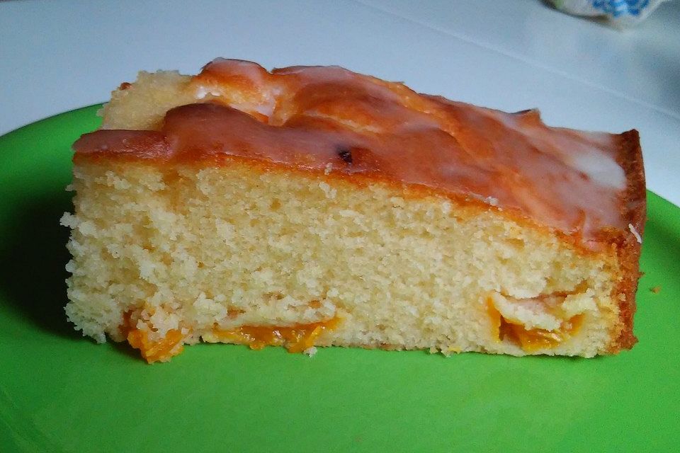 Saftiger Zitronenkuchen