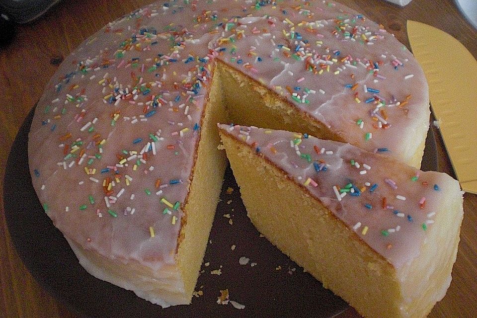 Saftiger Zitronenkuchen