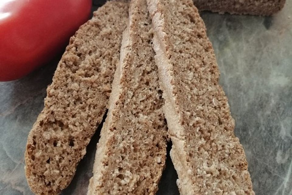 Dunkles Landbrot mit Hafer