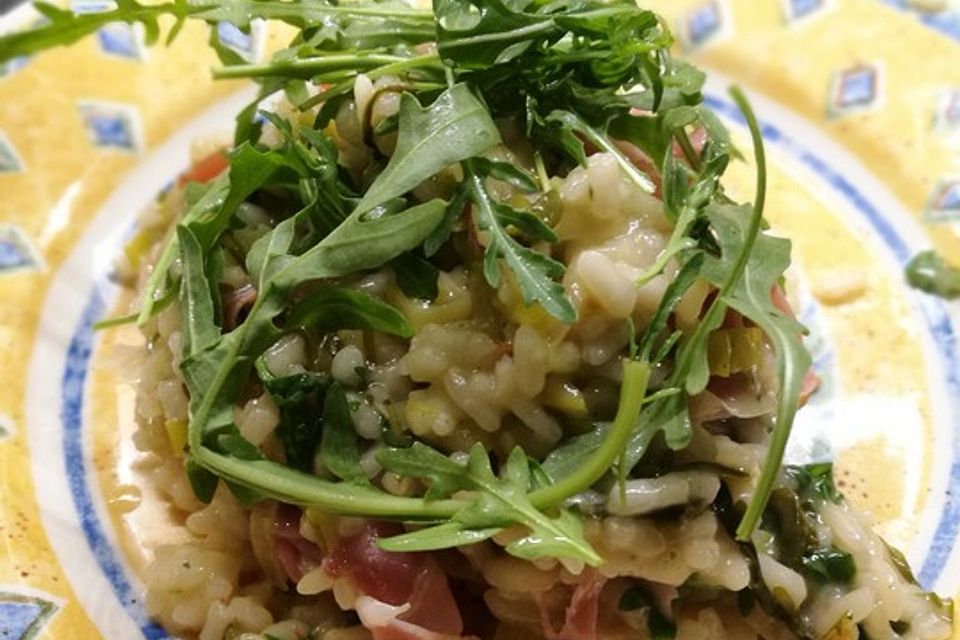 Rucola-Risotto mit Schinken