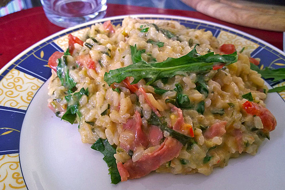 Rucola-Risotto mit Schinken