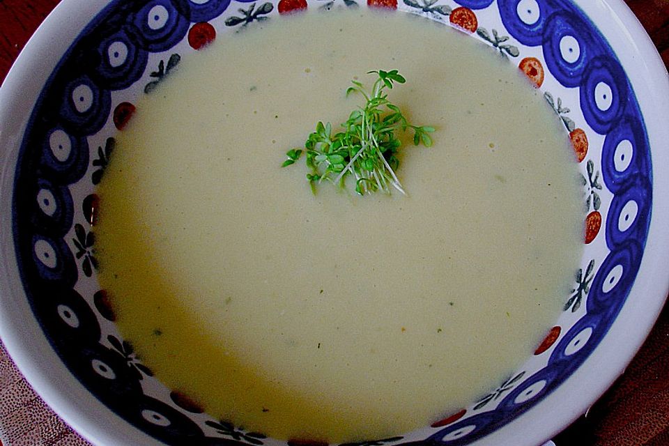 Senfsuppe mit Kartoffeln