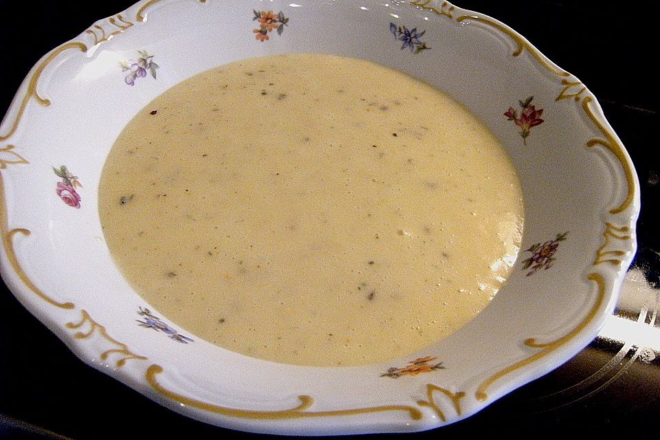 Senfsuppe mit Kartoffeln