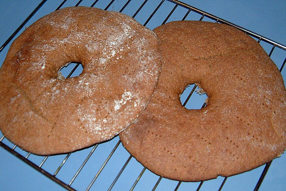 Finnisches Roggenbrot mit Loch