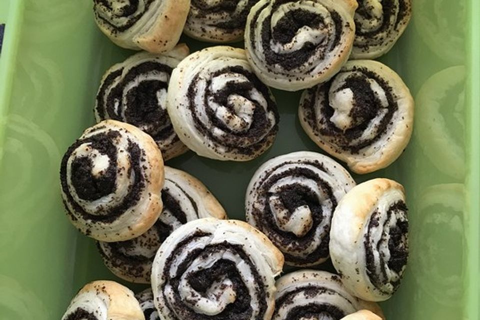 Blätterteig - Mohnschnecken mit Marzipan