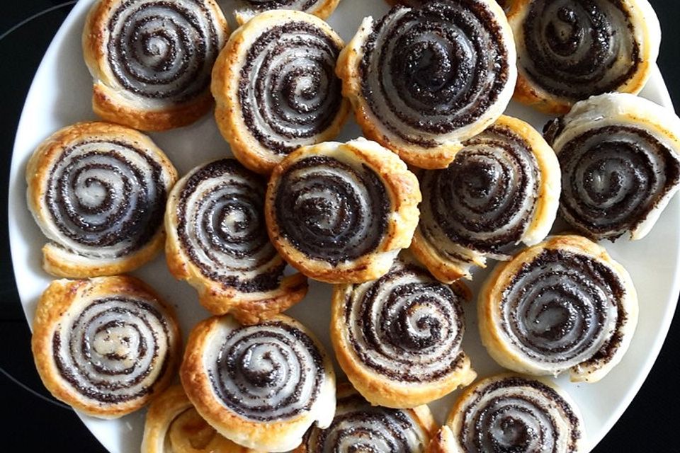 Blätterteig - Mohnschnecken mit Marzipan