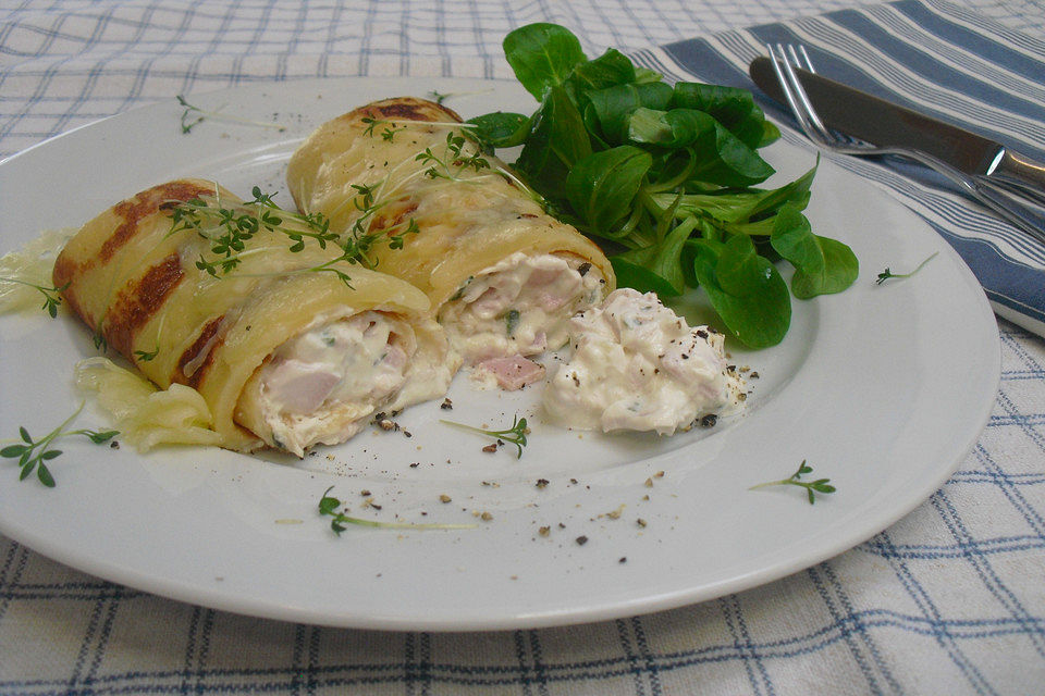 Pfannkuchen mit Schinken-Rahmfüllung