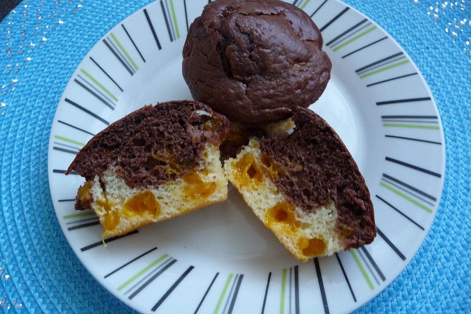 Schwarz - weiße Mandarinenmuffins