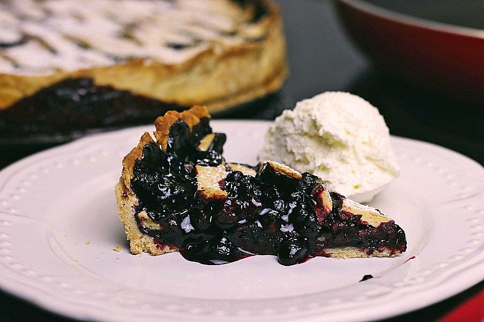 Best Blueberry Pie