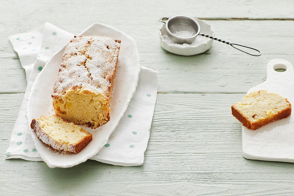 Apfelkuchen mit Marzipan