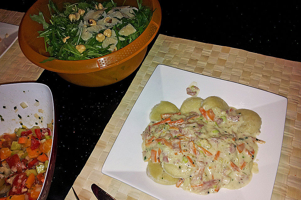 Ravioli mit würziger Frischkäsefüllung