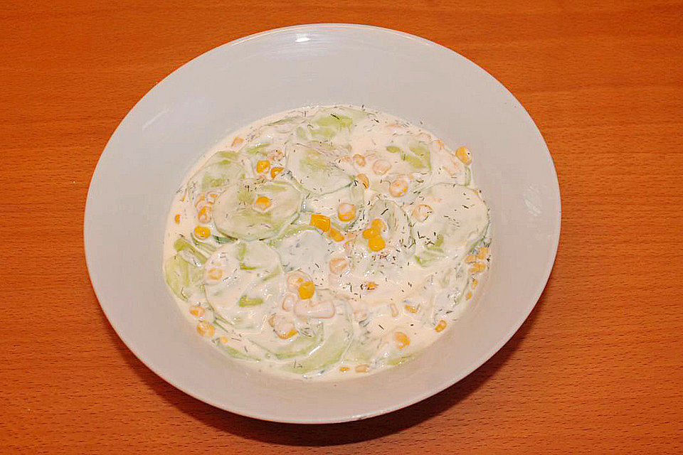 Gurken-Mais-Salat