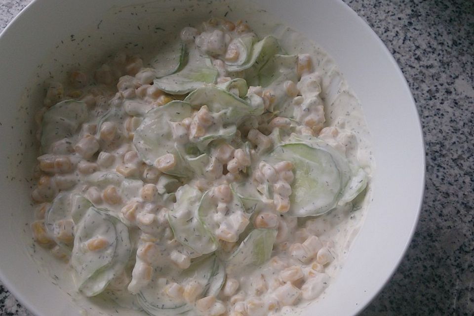 Gurken-Mais-Salat