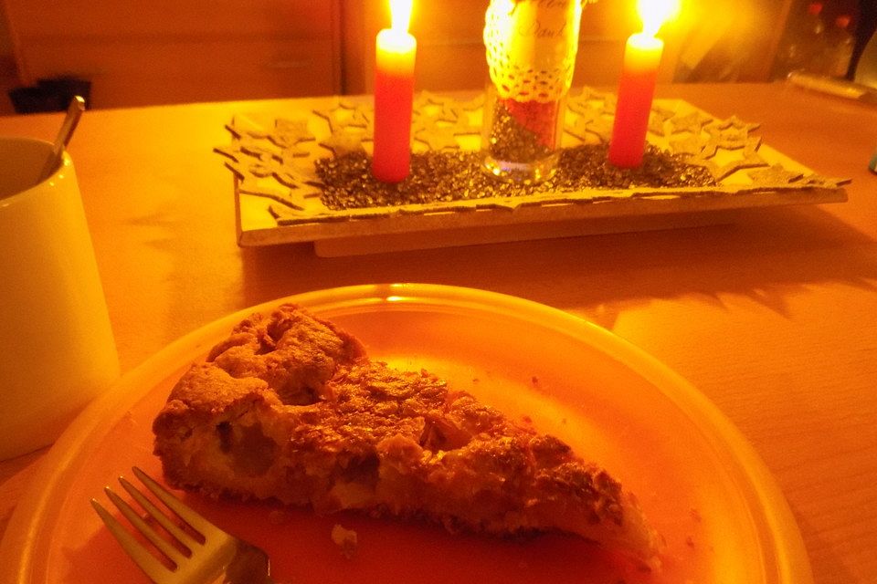 Apfelkuchen mit Mandelguss