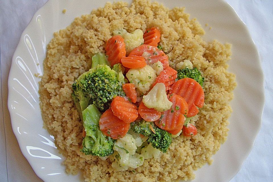 Couscous mit Rahmgemüse