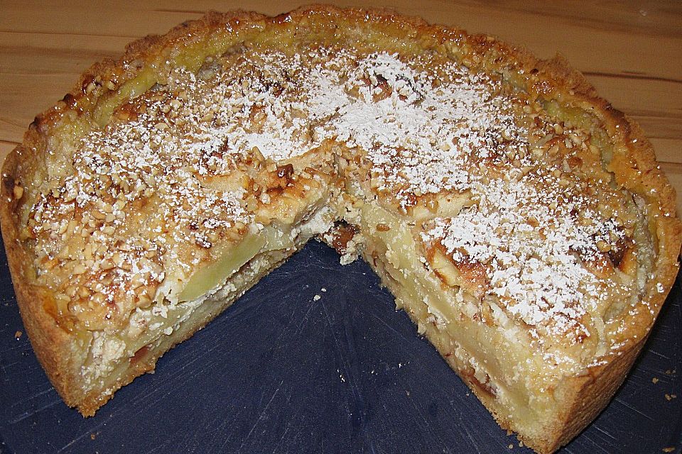 Apfelkuchen mit Sahneguss