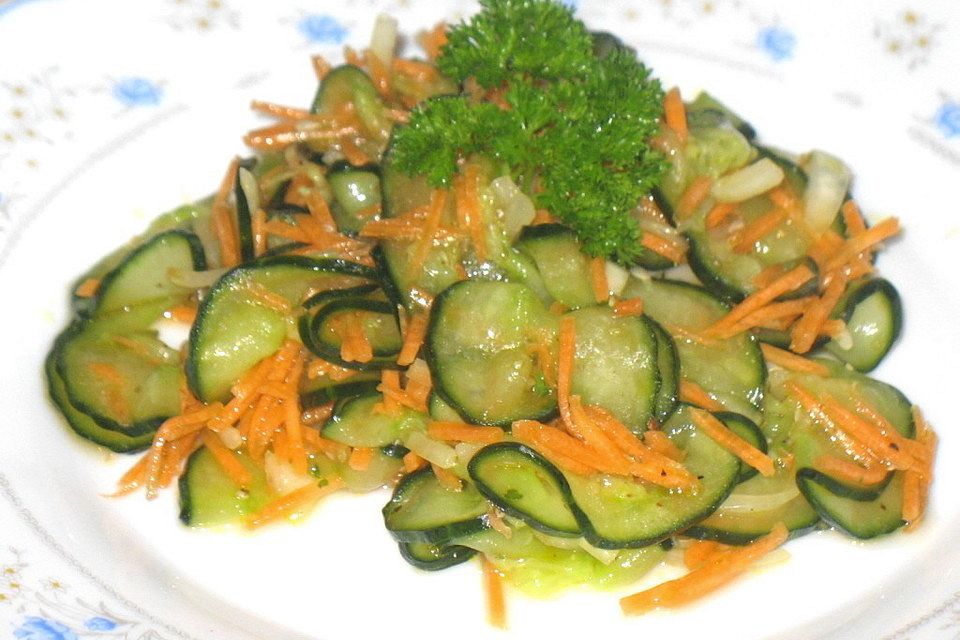 Gurken - Karotten - Salat