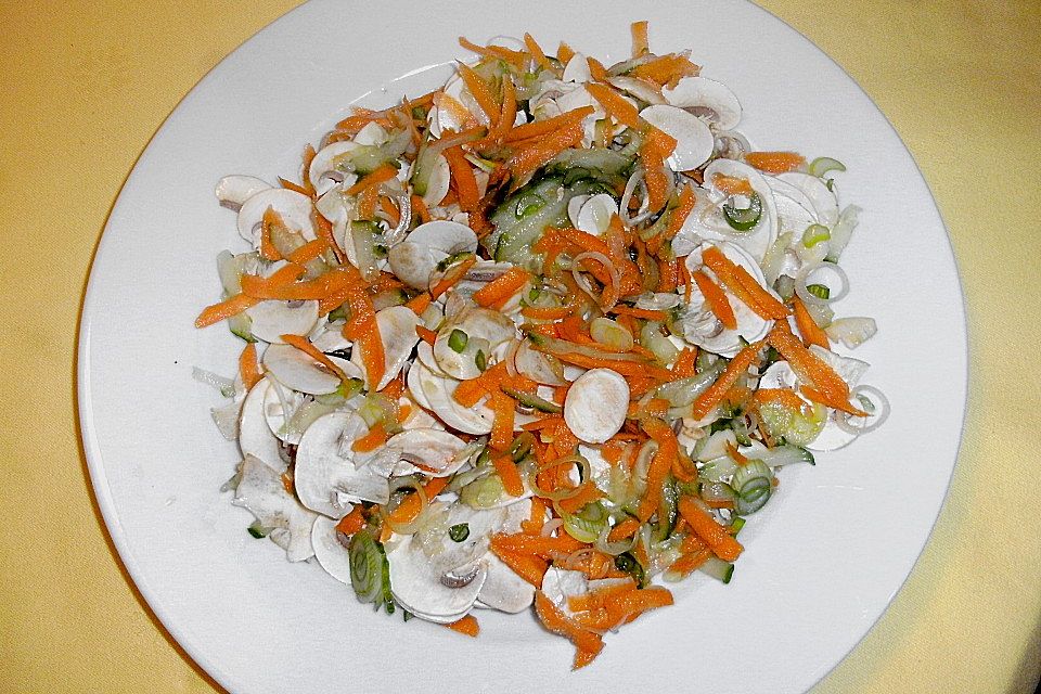 Gurken - Karotten - Salat