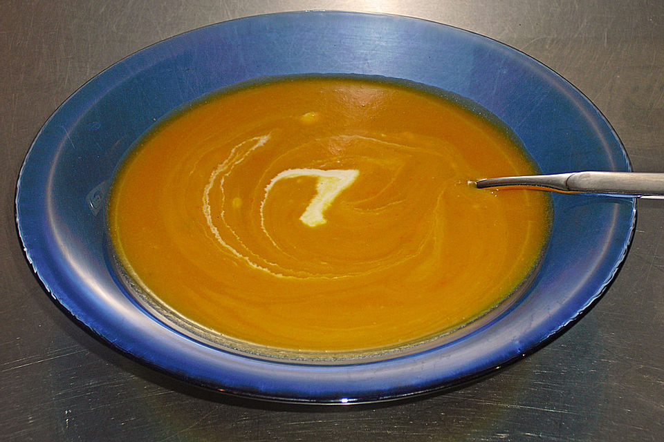 Kürbissuppe mit Curry