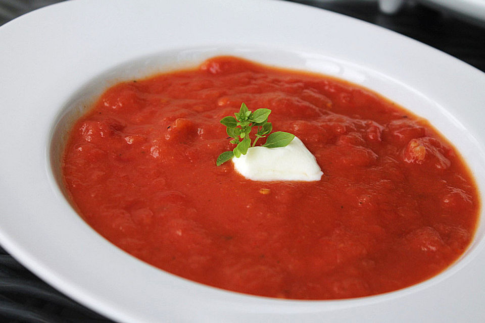 Feurige Apfel - Tomaten - Suppe