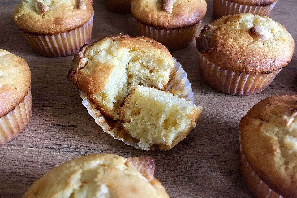 Extra White Chocolate Muffins