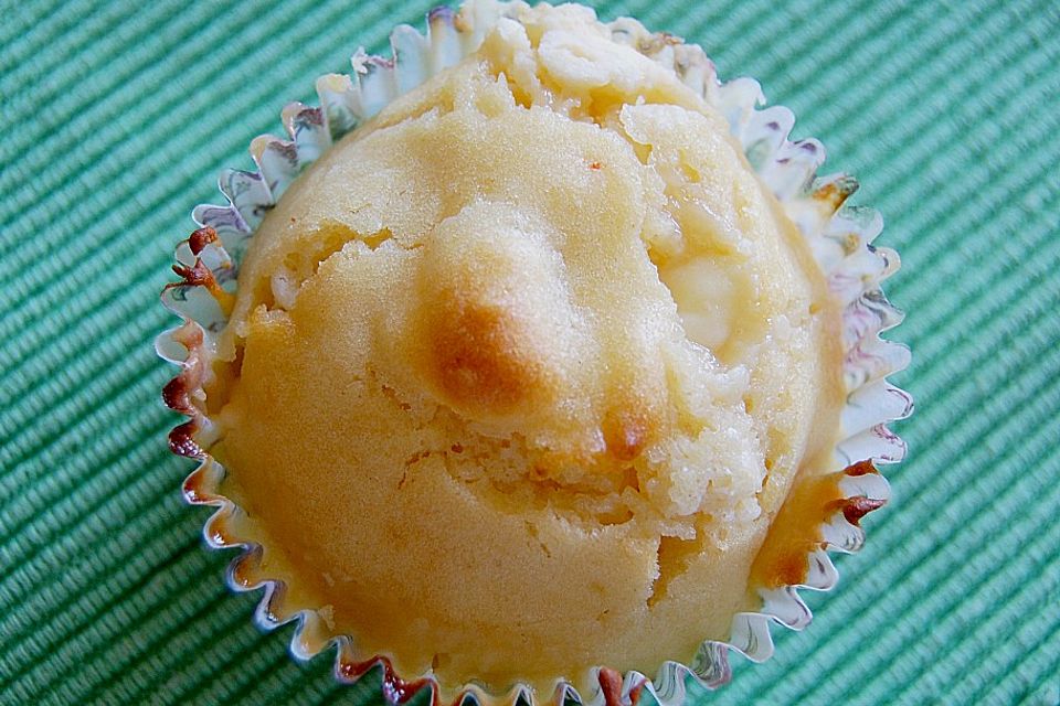 Extra White Chocolate Muffins