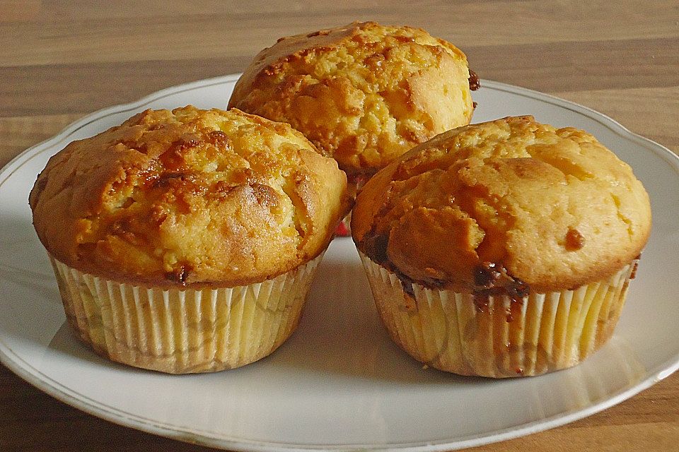 Extra White Chocolate Muffins