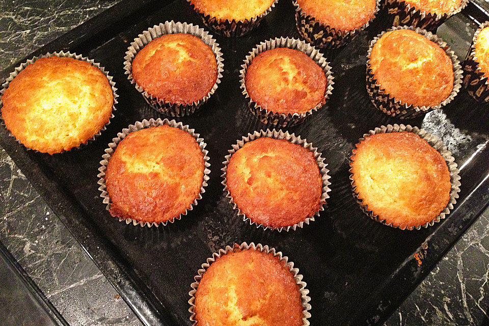 Extra White Chocolate Muffins