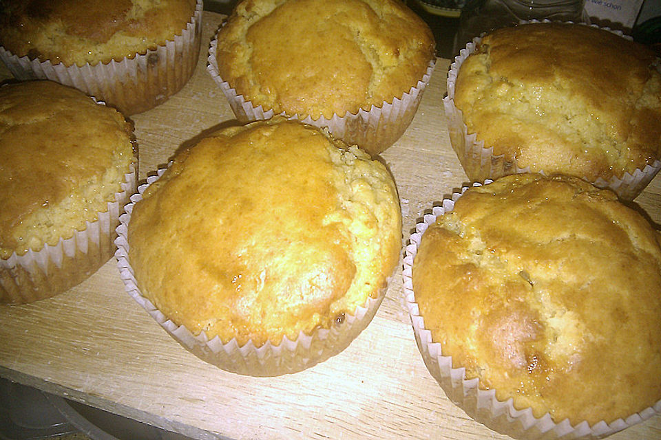 Extra White Chocolate Muffins