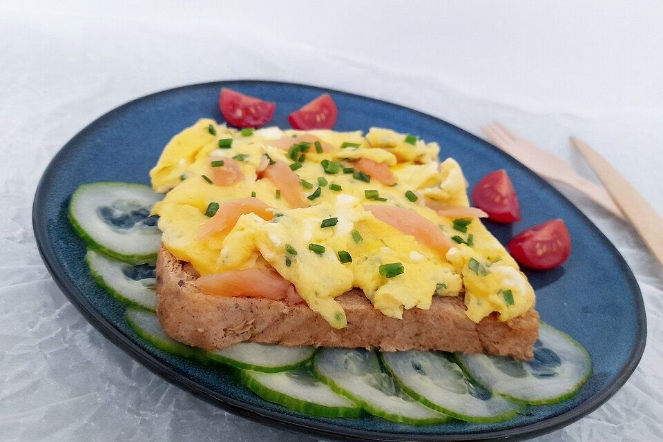 Irisches Rührei mit  geräuchertem Wildlachs