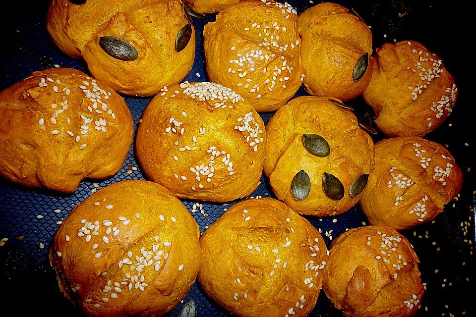 Kürbisbrötchen