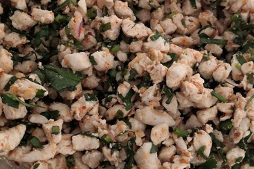 Laab Gai - Thailändischer Hähnchensalat