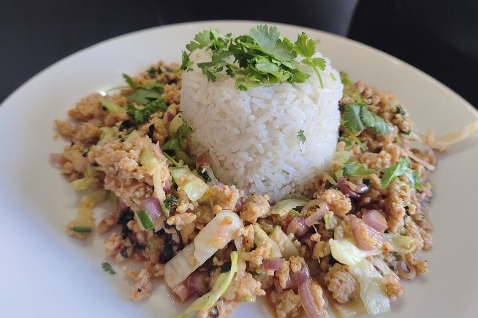 Laab Gai - Thailändischer Hähnchensalat