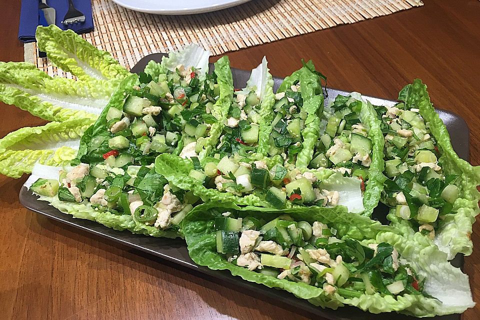 Laab Gai - Thailändischer Hähnchensalat