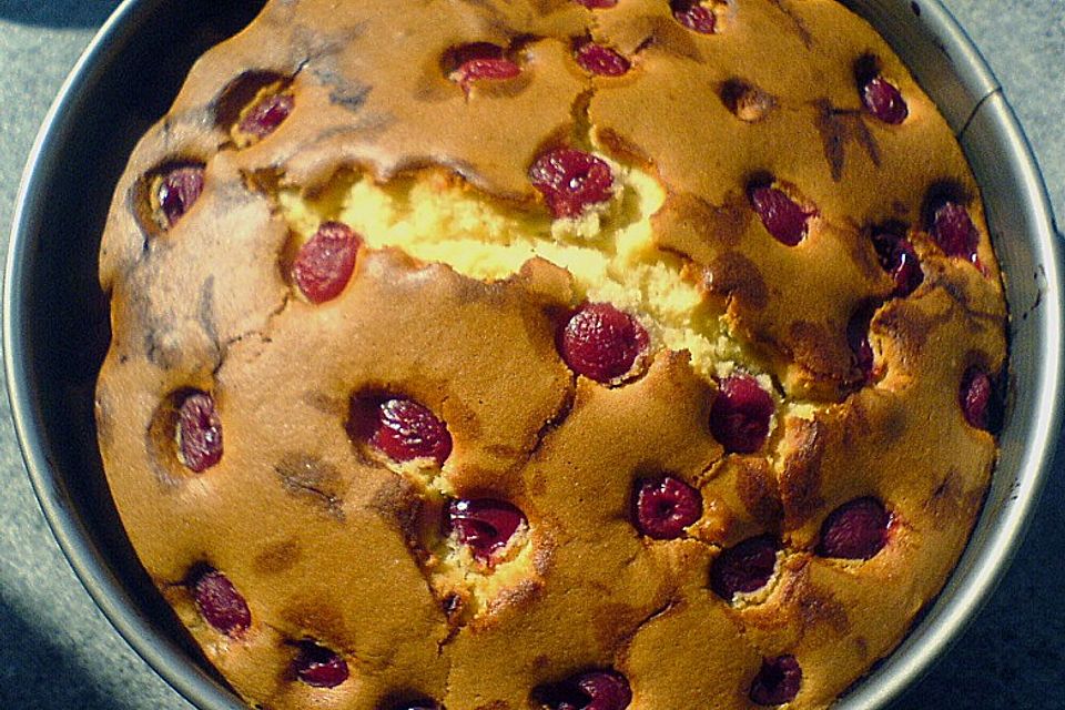 Marmorierter Kirschkuchen