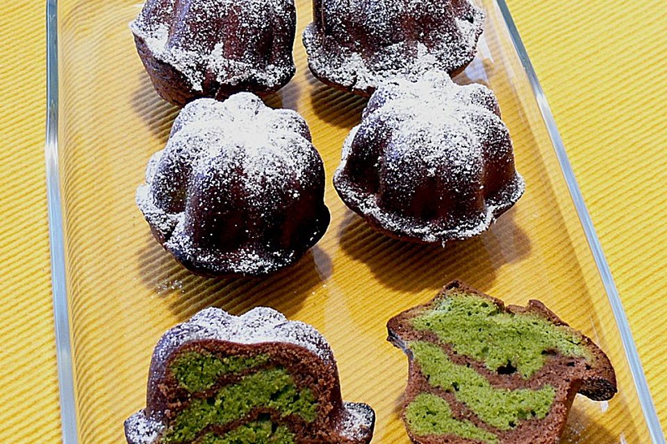 Marmorierter Matcha-Tee - Schokoladenkuchen