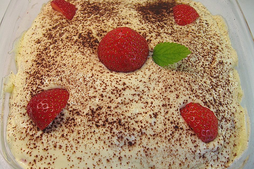 Vanillemousse - Tiramisu mit Beeren