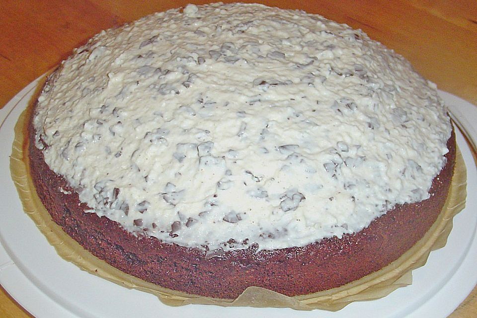 Maulwurftorte mit Sauerkirschfüllung