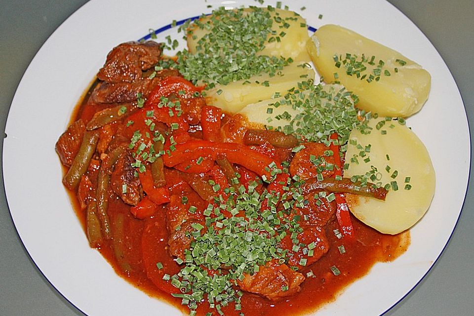 Sommerliches Gulasch