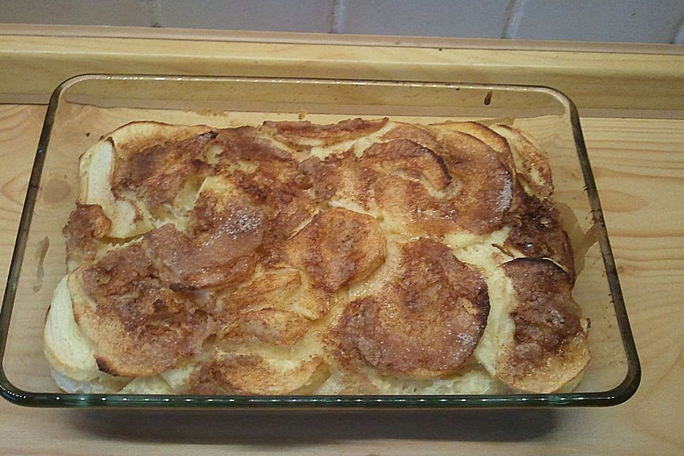 Apfelpfannkuchen aus dem Ofen