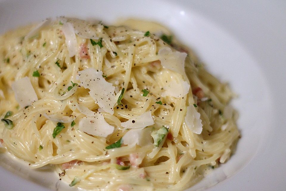 Spaghetti mit Zucchini – Carbonara